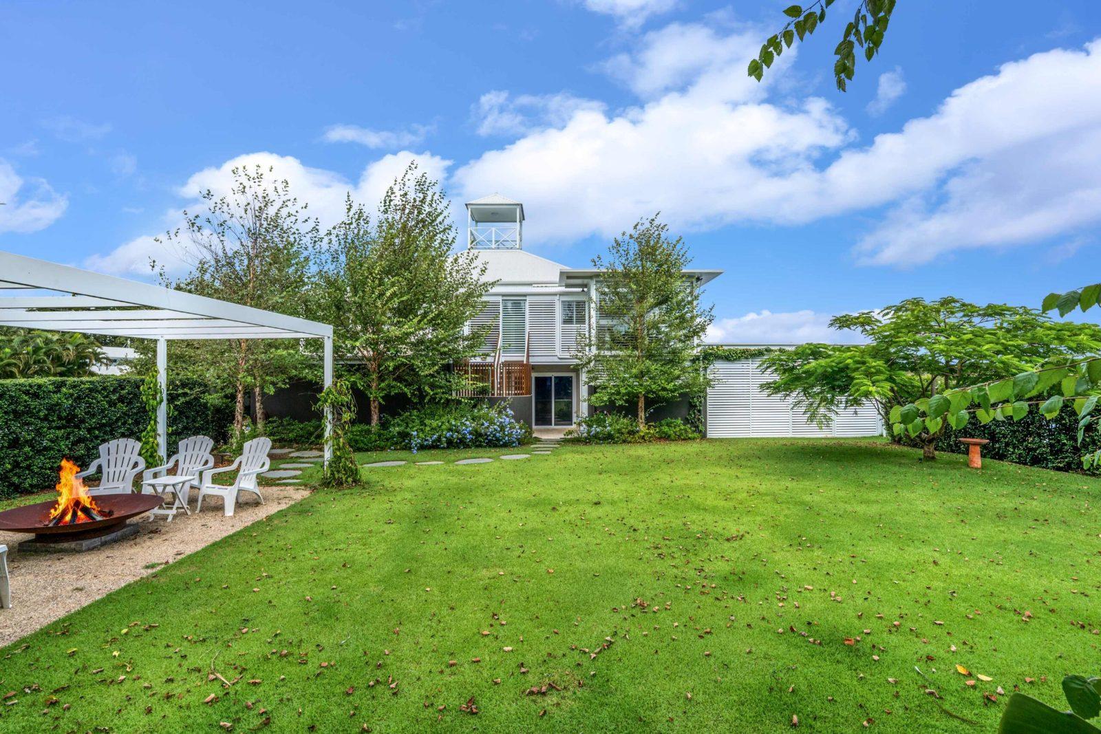 A New Queensland Property Record