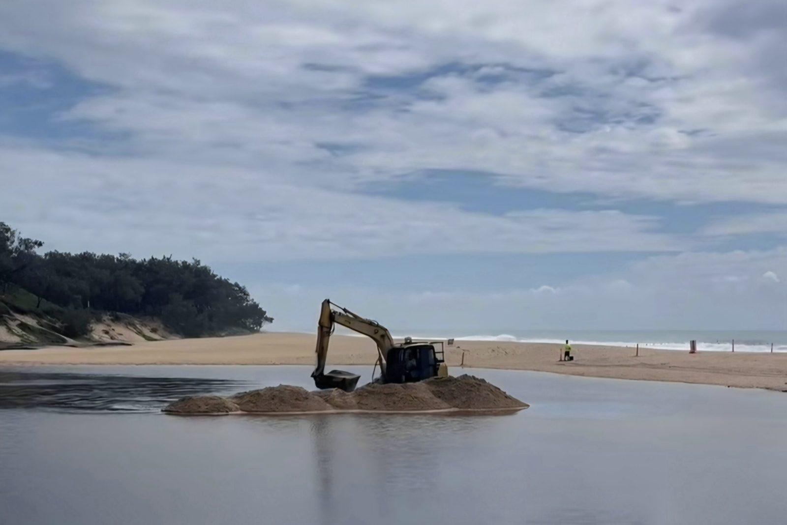 SUNSHINE COAST HIT BY HEAVY RAIN AND FLOODING
